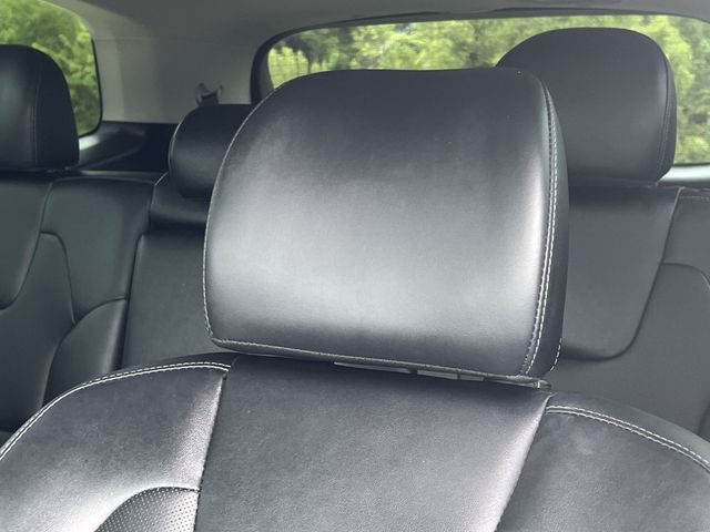 Thumbnail: 2022 Kia Telluride - 25