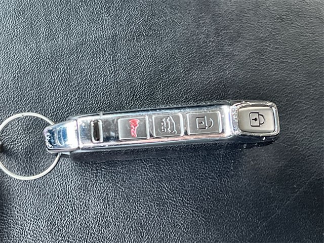 Thumbnail: 2022 Kia Telluride - 18