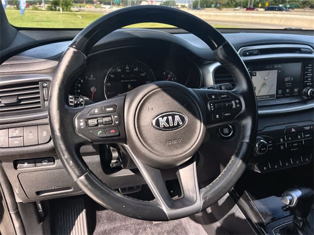 Thumbnail: 2017 Kia Sorento - 13