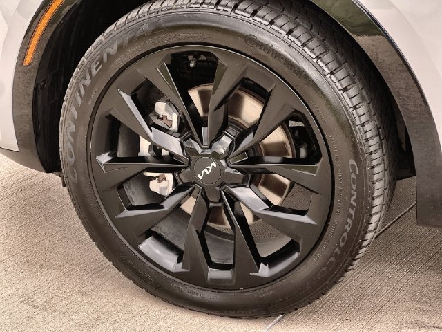 Thumbnail: 2022 Kia Sorento - 8