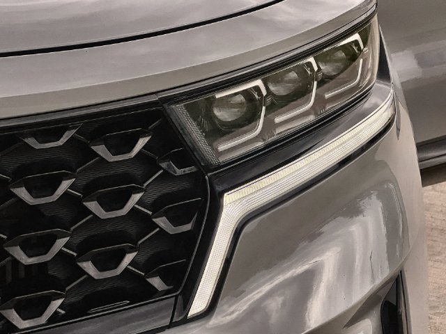 Thumbnail: 2022 Kia Sorento - 24