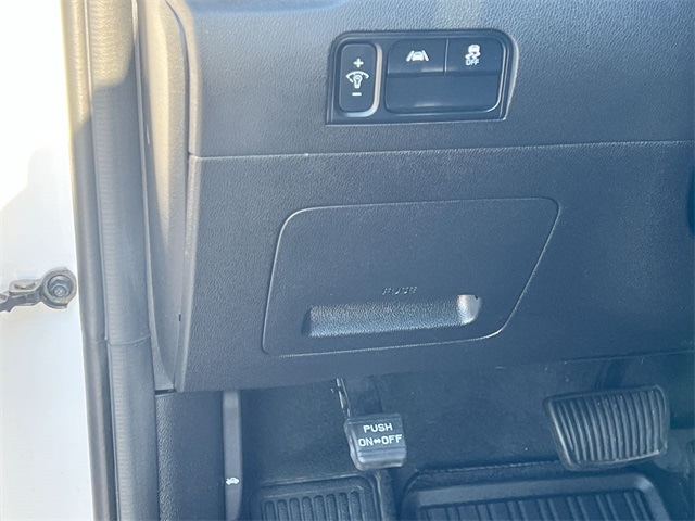 Thumbnail: 2023 Kia Sorento - 29