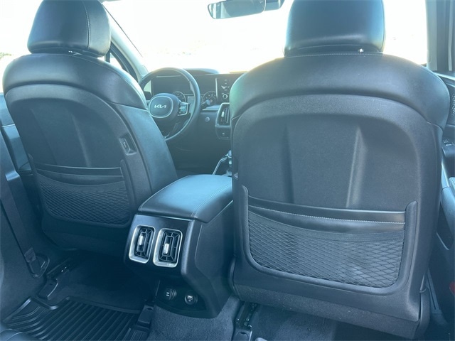Thumbnail: 2023 Kia Sorento - 22