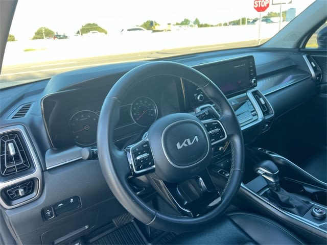 Thumbnail: 2023 Kia Sorento - 2