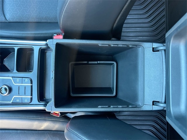 Thumbnail: 2023 Kia Sorento - 27