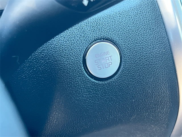 Thumbnail: 2023 Kia Sorento - 28