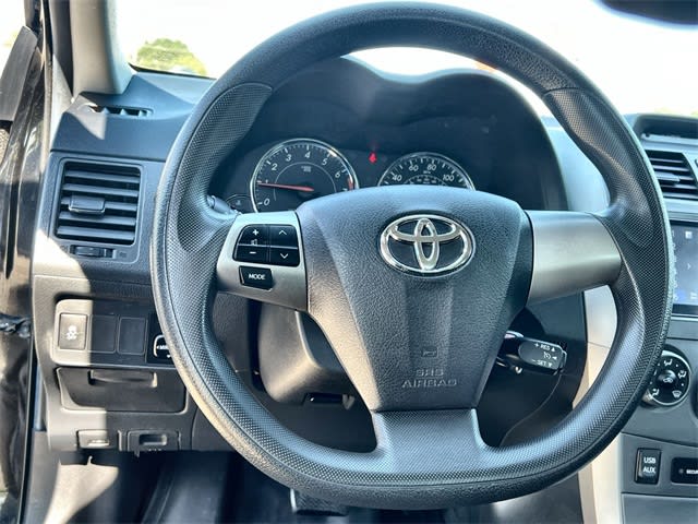 Thumbnail: 2012 Toyota Corolla - 10