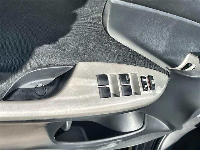 Thumbnail: 2012 Toyota Corolla - 29