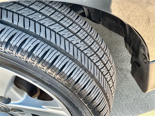 Thumbnail: 2012 Toyota Corolla - 23