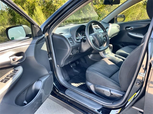 Thumbnail: 2012 Toyota Corolla - 21