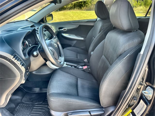 Thumbnail: 2012 Toyota Corolla - 11