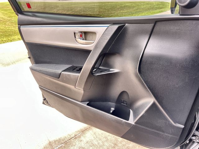 Thumbnail: 2016 Toyota Corolla - 30