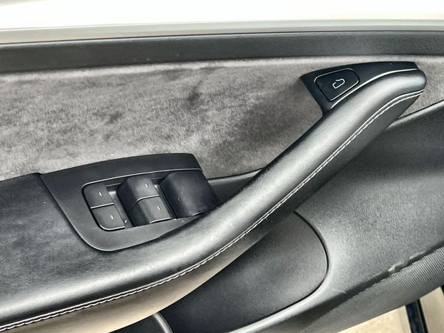 Thumbnail: 2022 Tesla Model 3 - 30