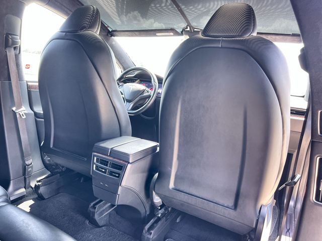 Thumbnail: 2020 Tesla Model X - 19
