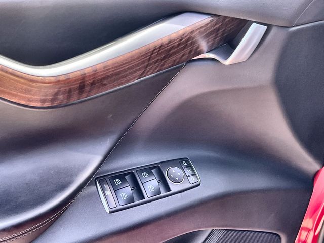 Thumbnail: 2020 Tesla Model X - 29