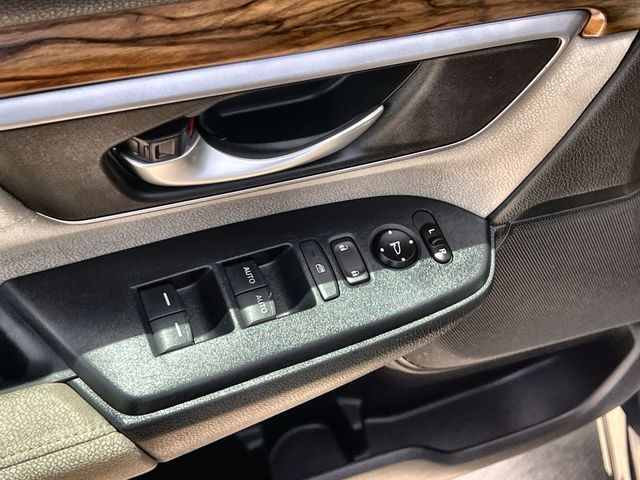 Thumbnail: 2017 Honda CR-V - 30
