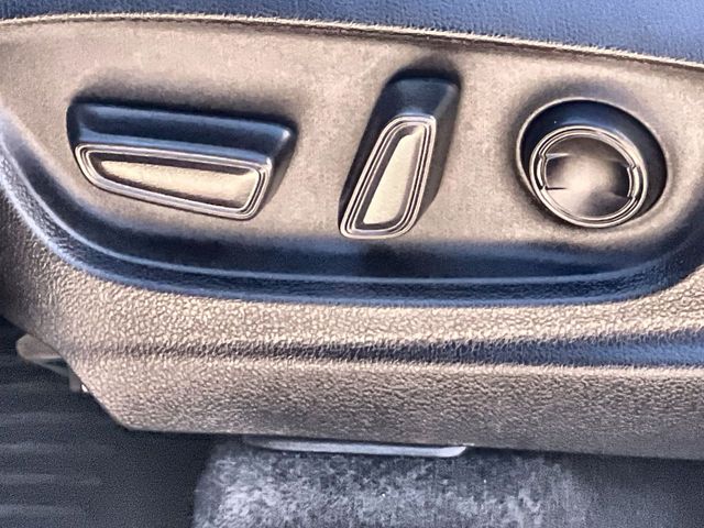 Thumbnail: 2023 Toyota Corolla Cross - 31