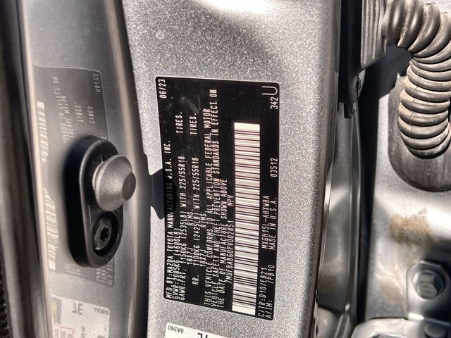 Thumbnail: 2023 Toyota Corolla Cross - 18