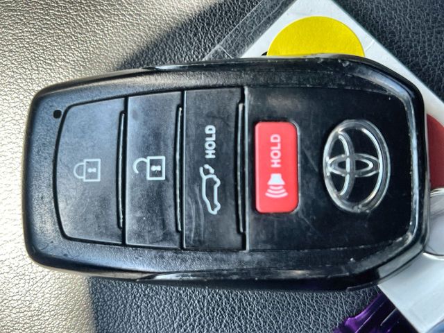 Thumbnail: 2023 Toyota Corolla Cross - 23