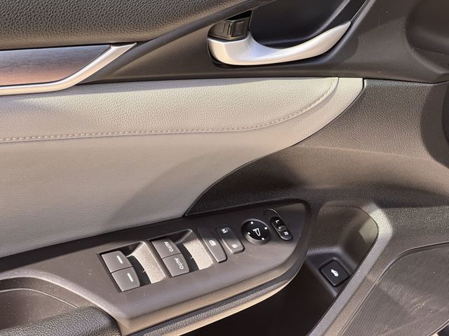 Thumbnail: 2018 Honda Civic - 30