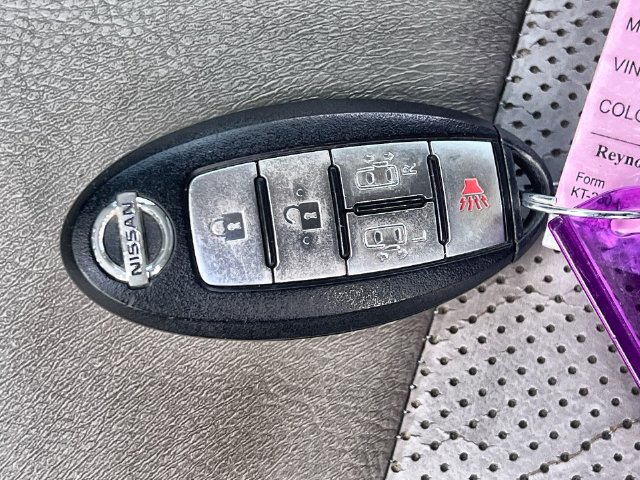 Thumbnail: 2015 Nissan Quest - 18
