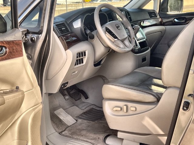 Thumbnail: 2015 Nissan Quest - 11