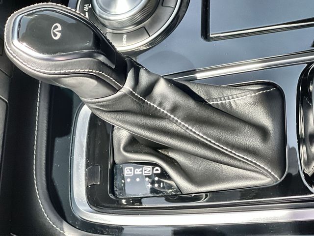 Thumbnail: 2023 INFINITI QX80 - 17
