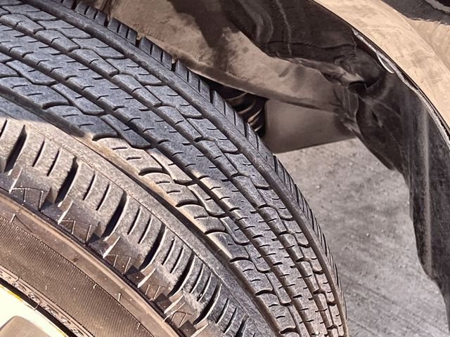 Thumbnail: 2021 Toyota Venza - 23