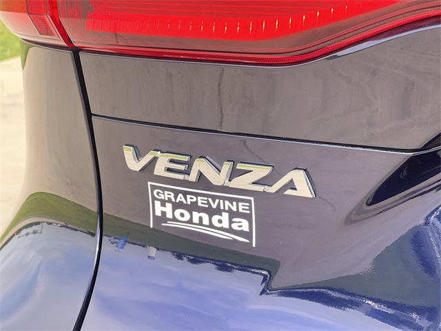 Thumbnail: 2022 Toyota Venza - 7
