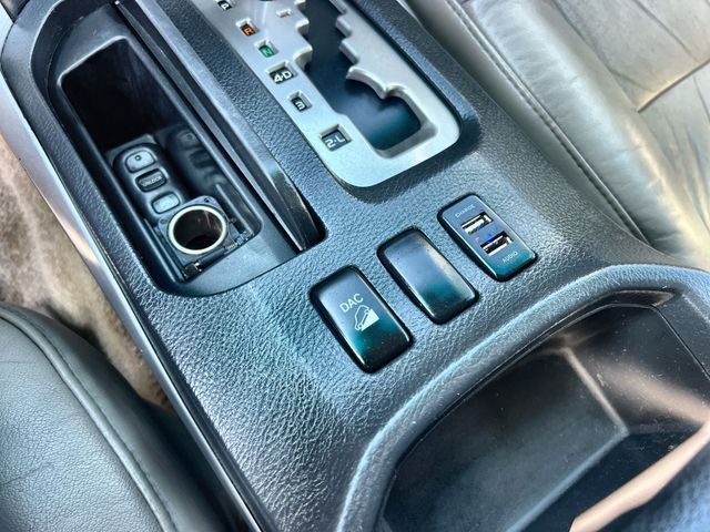 Thumbnail: 2004 Toyota 4Runner - 28