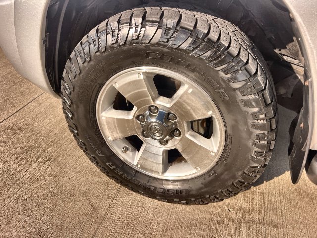 Thumbnail: 2004 Toyota 4Runner - 8