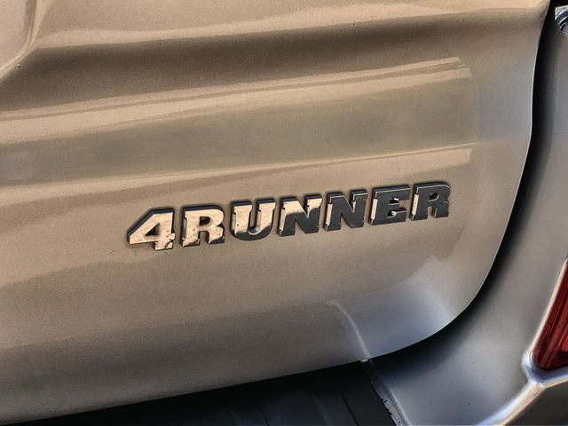 Thumbnail: 2004 Toyota 4Runner - 7