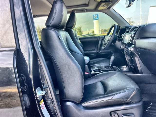 Thumbnail: 2019 Toyota 4Runner - 21