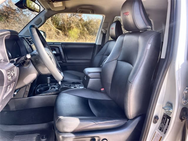 Thumbnail: 2021 Toyota 4Runner - 12