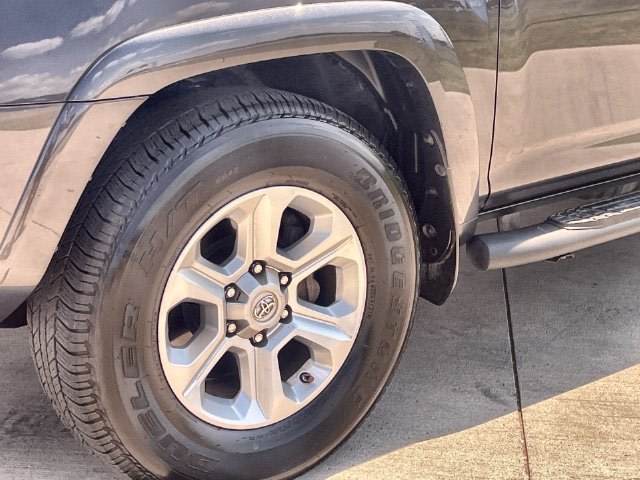 Thumbnail: 2018 Toyota 4Runner - 8