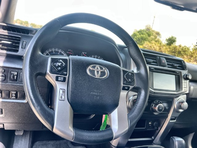 Thumbnail: 2018 Toyota 4Runner - 10