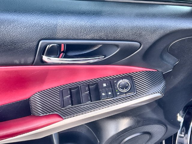 Thumbnail: 2015 Lexus IS - 30