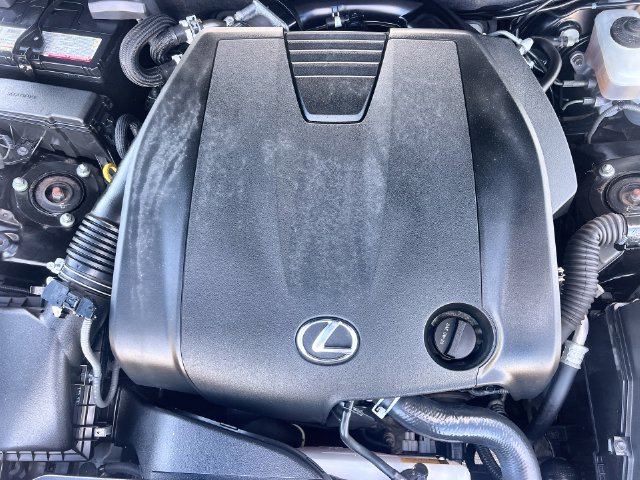 Thumbnail: 2015 Lexus IS - 9