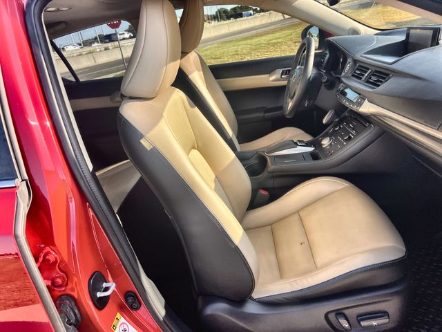 Thumbnail: 2016 Lexus CT - 22