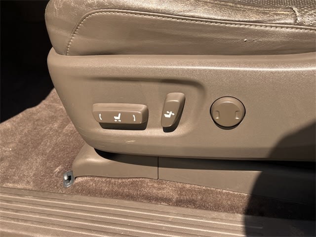 Thumbnail: 2011 Lexus GX - 30