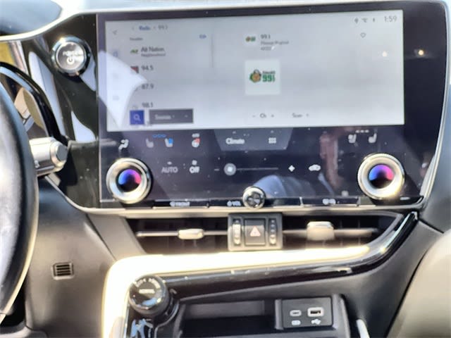 Thumbnail: 2024 Lexus ES - 22