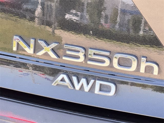 Thumbnail: 2024 Lexus ES - 7
