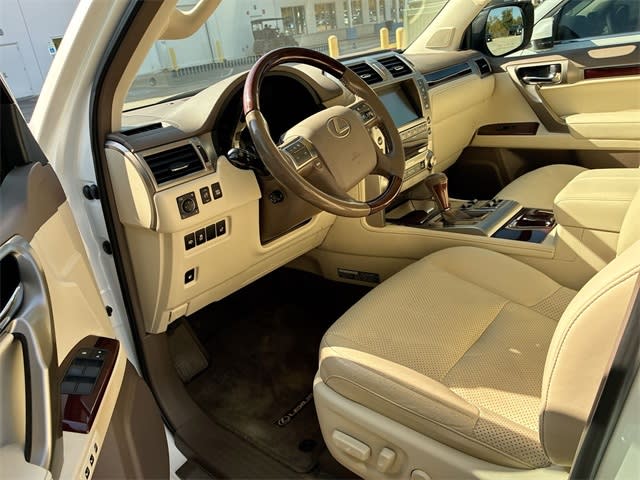 Thumbnail: 2019 Lexus GX - 10