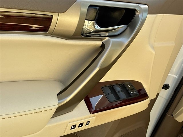 Thumbnail: 2019 Lexus GX - 29