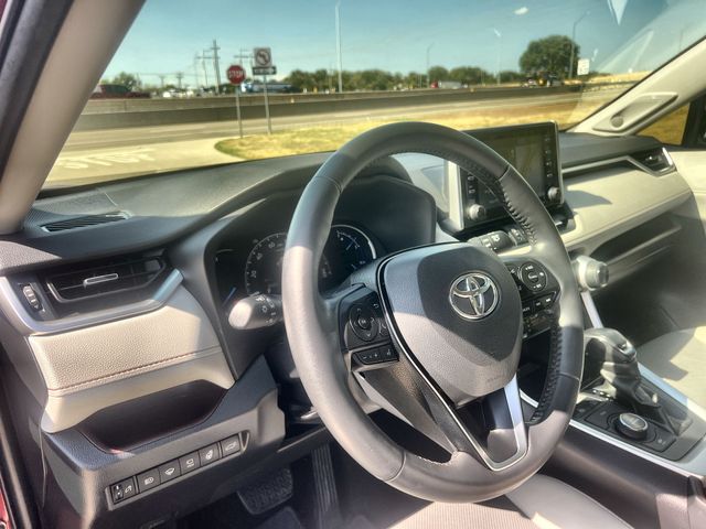 Thumbnail: 2020 Toyota RAV4 - 2