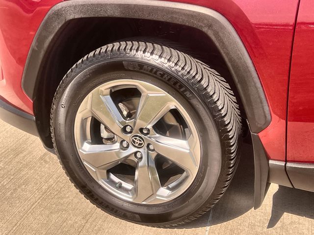 Thumbnail: 2020 Toyota RAV4 - 8