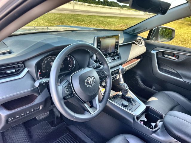 Thumbnail: 2020 Toyota RAV4 - 2