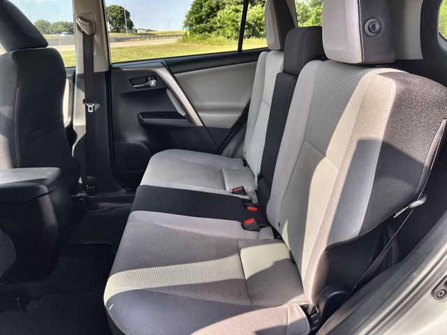 Thumbnail: 2018 Toyota RAV4 - 13