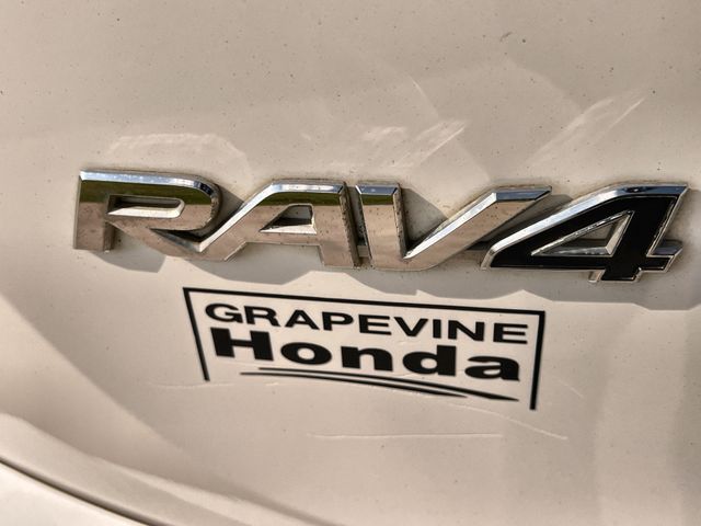 Thumbnail: 2018 Toyota RAV4 - 7