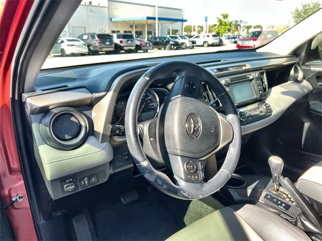 Thumbnail: 2014 Toyota RAV4 - 2